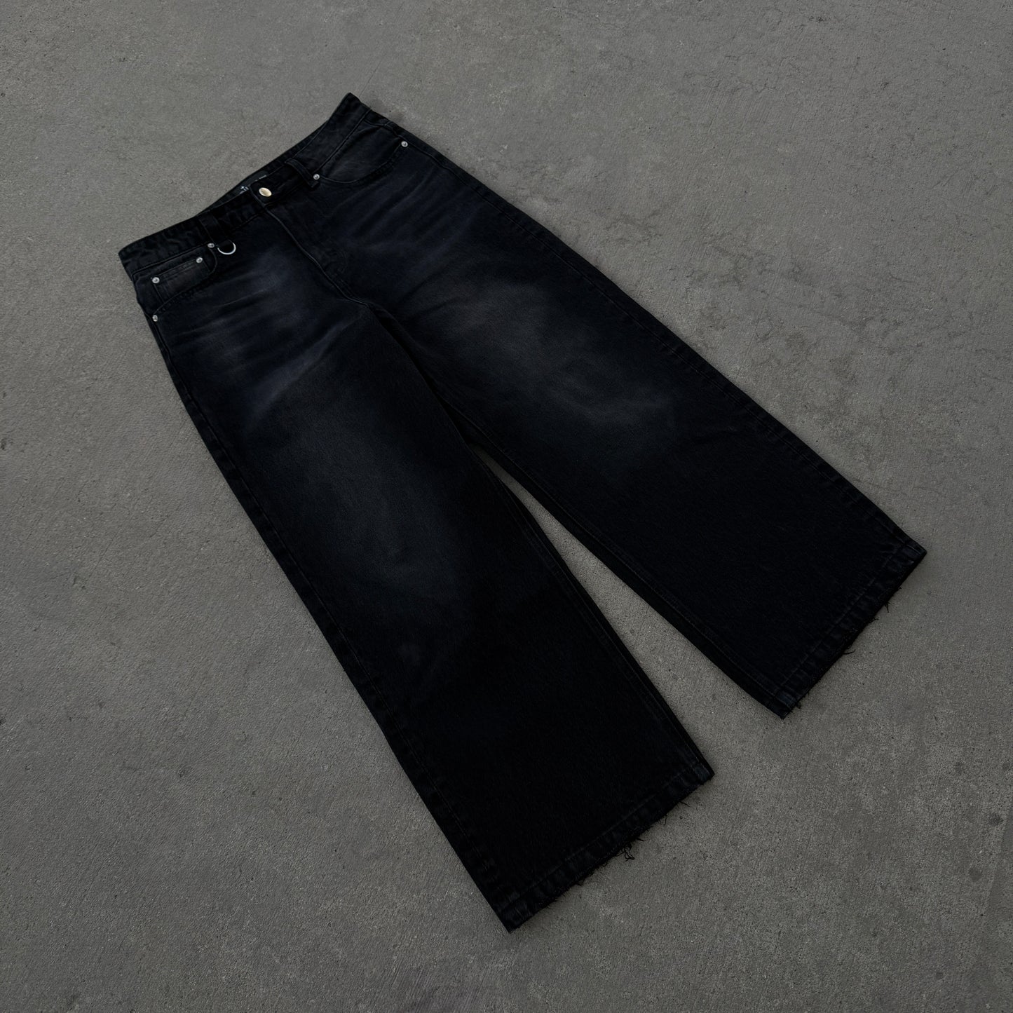 SILENT DENIMS (WASHED BLACK)